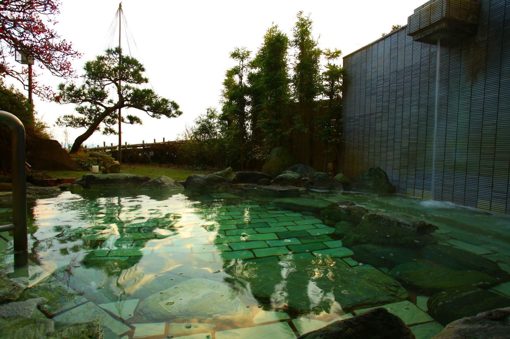 Hotel Eihokaku Himi Zewnętrze zdjęcie